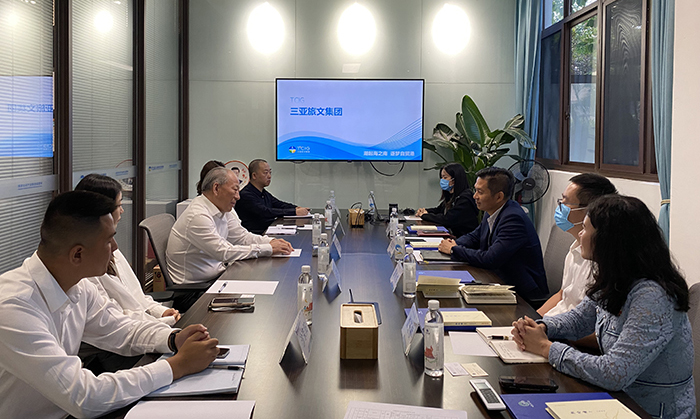 12月13日 天天盈球天天盈會見海南三亞旅文集團黨委書記、董事長鄭聰輝 (1).jpg