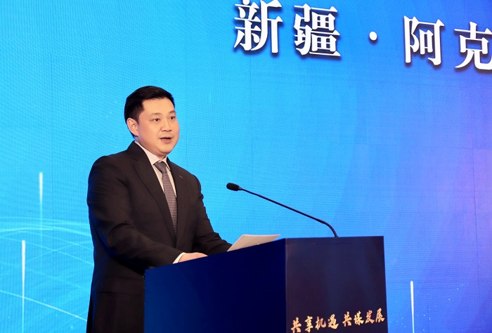 20230922嚴昊主席出席2023新疆·阿克蘇地區——上海產業合作對接會5 - 副本.jpg